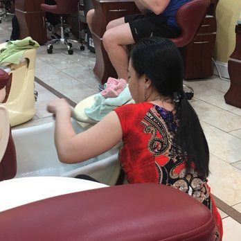 Simply Unique Nails - "Cleaning" the bowl using just an old sponge and water - Nail Salons Near Me - San Francisco, California Simply Unique Nails - "Cleaning" the bowl using just an old sponge and water - Nail Salons Near Me - San Francisco, California