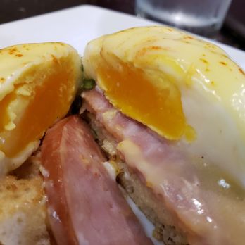 Keke's Breakfast Cafe - Unwanted over cooked egg and sour hollandaise sauce - Breakfast & Brunch Near Me - Apopka, Florida