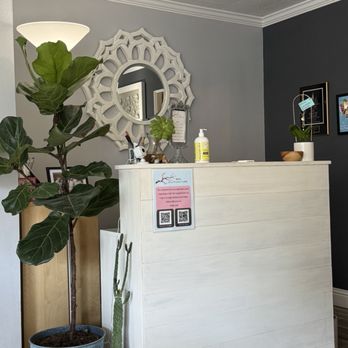 Mai Acupuncture - Reception area - Acupuncture Near Me - Campbell, California