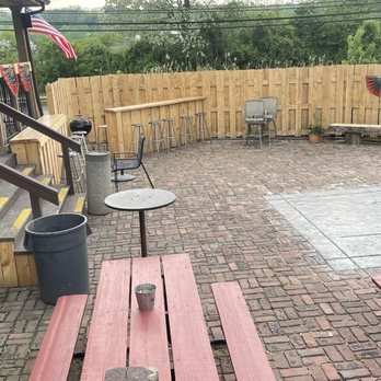 Valley Tavern - Patio - Dive Bars Near Me - Valley View, Ohio Valley Tavern - Patio - Dive Bars Near Me - Valley View, Ohio