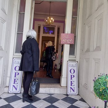 Fifi’s Custom Wigs - Main entrance - Wigs Near Me - New Orleans, Louisiana Fifi’s Custom Wigs - Main entrance - Wigs Near Me - New Orleans, Louisiana