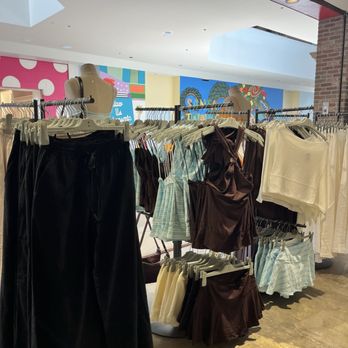 Cotton On - Women's clothing - Women's Clothing Near Me - Santa Maria, California Cotton On - Women's clothing - Women's Clothing Near Me - Santa Maria, California