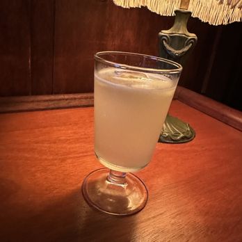 Comstock Saloon - Pisco Punch - Lounges Near Me - San Francisco, California
