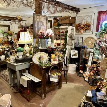 Walker’s Homestead Goods - Home Decor Near Me - Orbisonia, Pennsylvania Walker’s Homestead Goods - Home Decor Near Me - Orbisonia, Pennsylvania