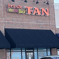Bronze Bay Tanning Center - Outside of Building