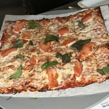 Pialon Restaurant Tapas and Bar - Margherita Flatbread - Tapas Bars Near Me - Encino, California Pialon Restaurant Tapas and Bar - Margherita Flatbread - Tapas Bars Near Me - Encino, California