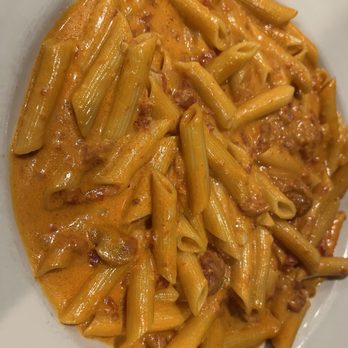 Gian-Tony's On The Hill - Penne a la vodka - off menu item we asked for no peas or mushrooms - Italian Near Me - Saint Louis, Missouri Gian-Tony's On The Hill - Penne a la vodka - off menu item we asked for no peas or mushrooms - Italian Near Me - Saint Louis, Missouri
