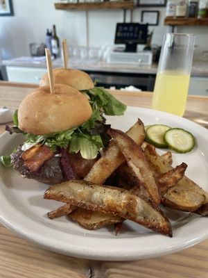Sam’s Graces Cafe by null