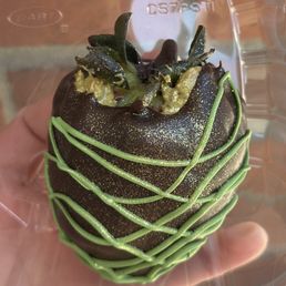 Dubai Chocolate covered Strawberry. Dubai Chocolate covered Strawberry.