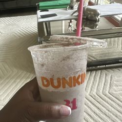 Dunkin' - " Oreo " Shake