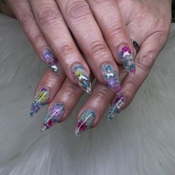 Ivy Nails - Dried flowers with clear tips and clear acrylic. - Nail Salons Near Me - San Diego, California Ivy Nails - Dried flowers with clear tips and clear acrylic. - Nail Salons Near Me - San Diego, California