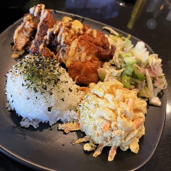Lou's Chicken Shop - Garlic-soy glazed chicken rice plate with jalapeño slaw - Chicken Shop Near Me - Moraga, California Lou's Chicken Shop - Garlic-soy glazed chicken rice plate with jalapeño slaw - Chicken Shop Near Me - Moraga, California