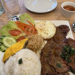 Broken rice with pork chop and egg quiche