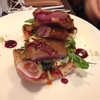Melba Vulcan - My friend beef burger but would prefer if it is patties than steak. - Cafes Near Me - Auckland, AUK