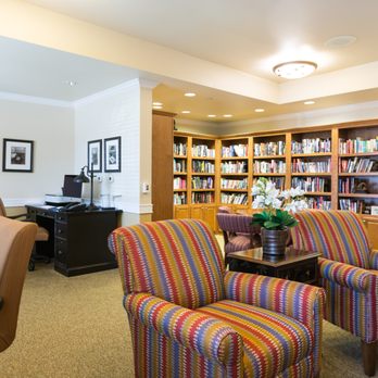Shawnee Hills - Retirement Homes Near Me - Shawnee, Kansas Shawnee Hills - Retirement Homes Near Me - Shawnee, Kansas