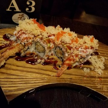 Sushi Tri - Snow dragon roll $13 - Sushi Bars Near Me - Novato, California