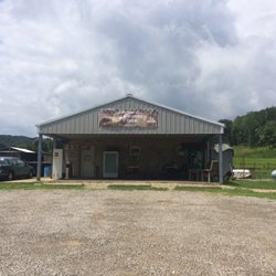 Mia's Big Country Pizza