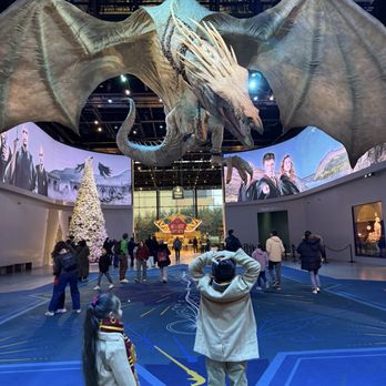 Warner Bros Studio Tour London - Tours Near Me - Leavesden, HRT Warner Bros Studio Tour London - Tours Near Me - Leavesden, HRT