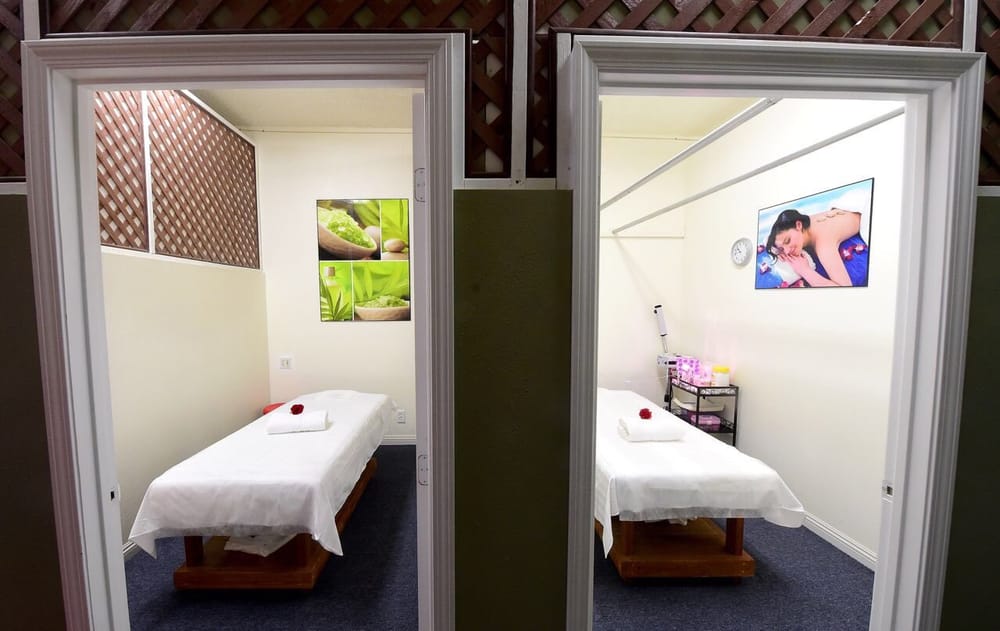 GREEN MASSAGE & SKIN CARE - CLOSED - 12 Photos - Massage - 6629 Cherry