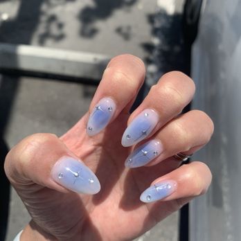 Pro Nails - Nail Salons Near Me - Brisbane, California