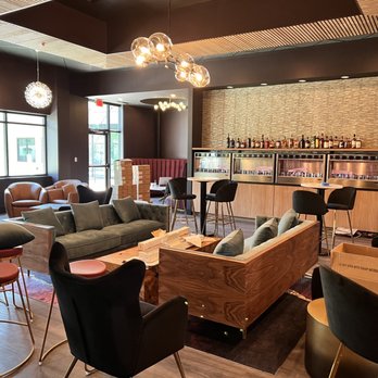 Social Oak - Wine Bars Near Me - Trophy Club, Texas