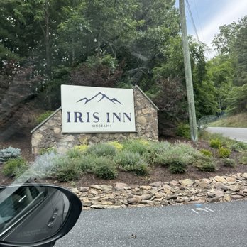 The Iris Inn - Hotels Near Me - Waynesboro, Virginia The Iris Inn - Hotels Near Me - Waynesboro, Virginia