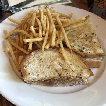 Roc & Sol Diner - Patty melt - Diners Near Me - Sacramento, California Roc & Sol Diner - Patty melt - Diners Near Me - Sacramento, California