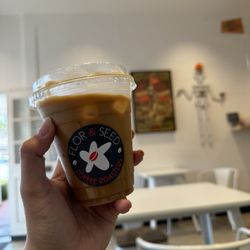 FLOR & SEED - Cafe de olla latte