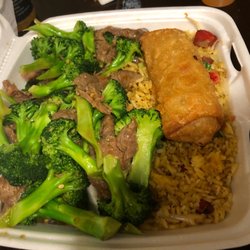 King's Garden - Chicken broccoli with egg roll