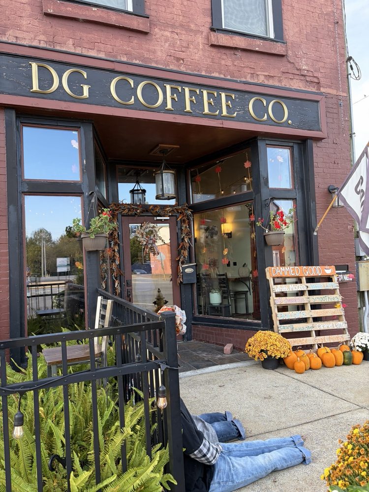 Dammed Good Coffee Company Logo