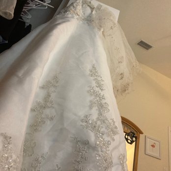 Clotheshorse Consignment - Never been worn - Used, Vintage & Consignment Near Me - Brownstown, Indiana