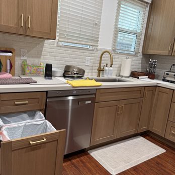 Payless Kitchen Cabinets - Retractable trash receptical. - General Contractors Near Me - Glendale, California