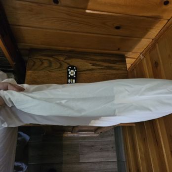 Sleepy Forest Cottages - Pillows are like 2-3 inches thick and ROCK HARD!!! - Resorts Near Me - Big Bear Lake, California Sleepy Forest Cottages - Pillows are like 2-3 inches thick and ROCK HARD!!! - Resorts Near Me - Big Bear Lake, California