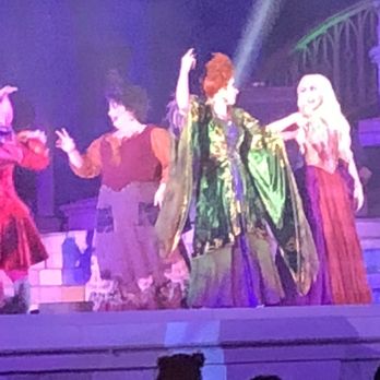 Hocus Pocus Villan Spelltacular - Performing Arts Near Me - Orlando, Florida