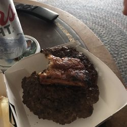 Carl's Jr - Paying for a rib burger. Where is the rib?