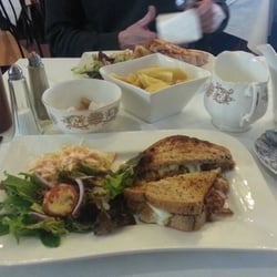 Ruby's Vintage Style Tearoom - Chips to share