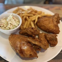 Moretti's Ristorante and Pizzeria - Broasted Chicken Dinner
