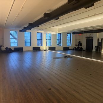 Id Hot Yoga - Picture of their main fitness room where the classes are held. - Yoga Near Me - New York, New York