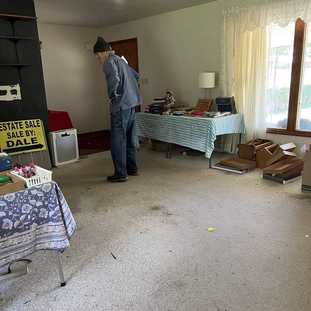 Extreme Clean Carpet And Floor Care - The carpet before 3 - Carpet Cleaning Near Me - Normal, Illinois