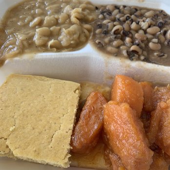 Richards Cafe - Lima beans, black eyed peas, yams and cornbread (Freakin' GOOD!) - Soul Food Near Me - Beaumont, Texas