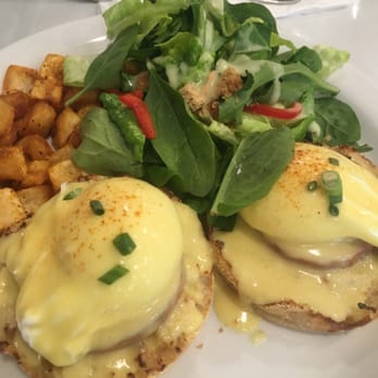 Aloha Kitchen - Portuguese Eggs Benedict $14 - Breakfast & Brunch Near Me - Honolulu, Hawaii