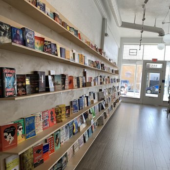 Contra Coffee & Tea - Books. - Coffee & Tea Near Me - Orange, California