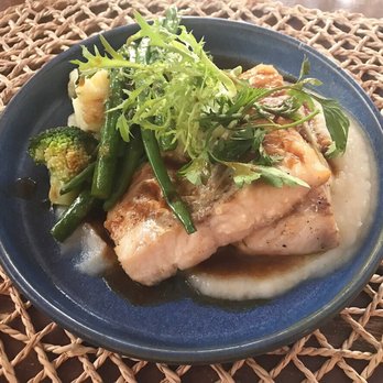 Mandarina Restaurant - Snapper with cauliflower purée and veggies - Mediterranean Near Me - Holbox, ROO Mandarina Restaurant - Snapper with cauliflower purée and veggies - Mediterranean Near Me - Holbox, ROO