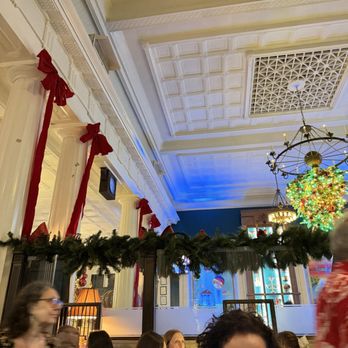 Frankie’s on Main - Bars Near Me - Natchez, Mississippi