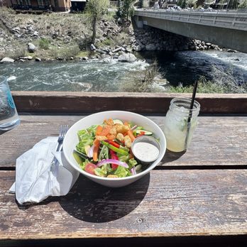 1882 Bar & Grill - Chop Salad & Mule - Barbeque Near Me - Truckee, California