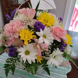 Flowers fine, delivery awful!