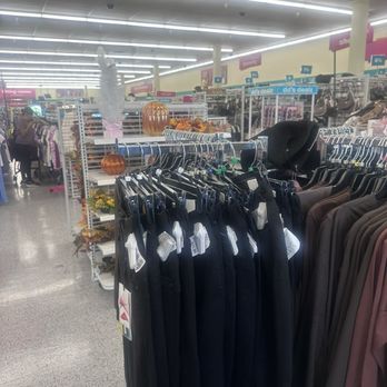 dd's DISCOUNTS - Women's Clothing Near Me - Los Angeles, California