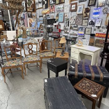 Paradise Mall - Antiques Near Me - Las Vegas, Nevada Paradise Mall - Antiques Near Me - Las Vegas, Nevada