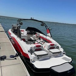 Belknap jet ski & boat rental - Ski boat