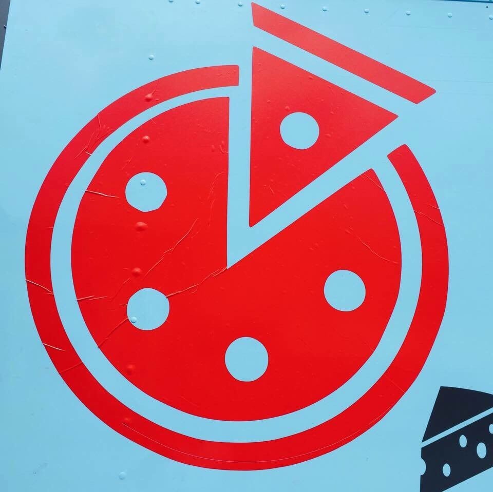 Nana's Pizza Truck Logo